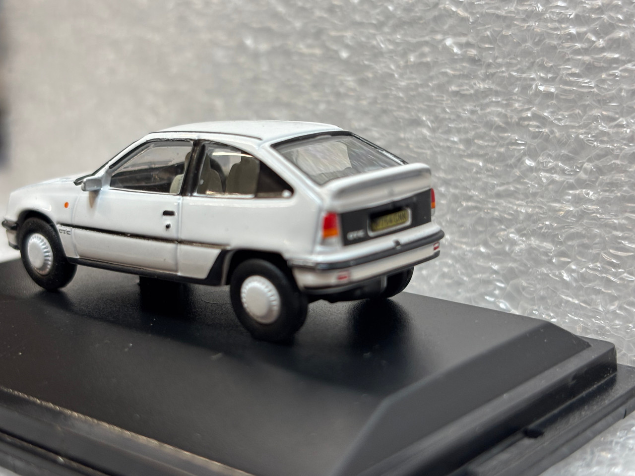 1:76  Oxford Diecast Vauxhall Astra MkII White