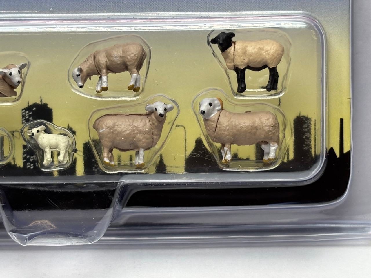 Bachmann Scenecraft 00 gauge 1/76 Sheep