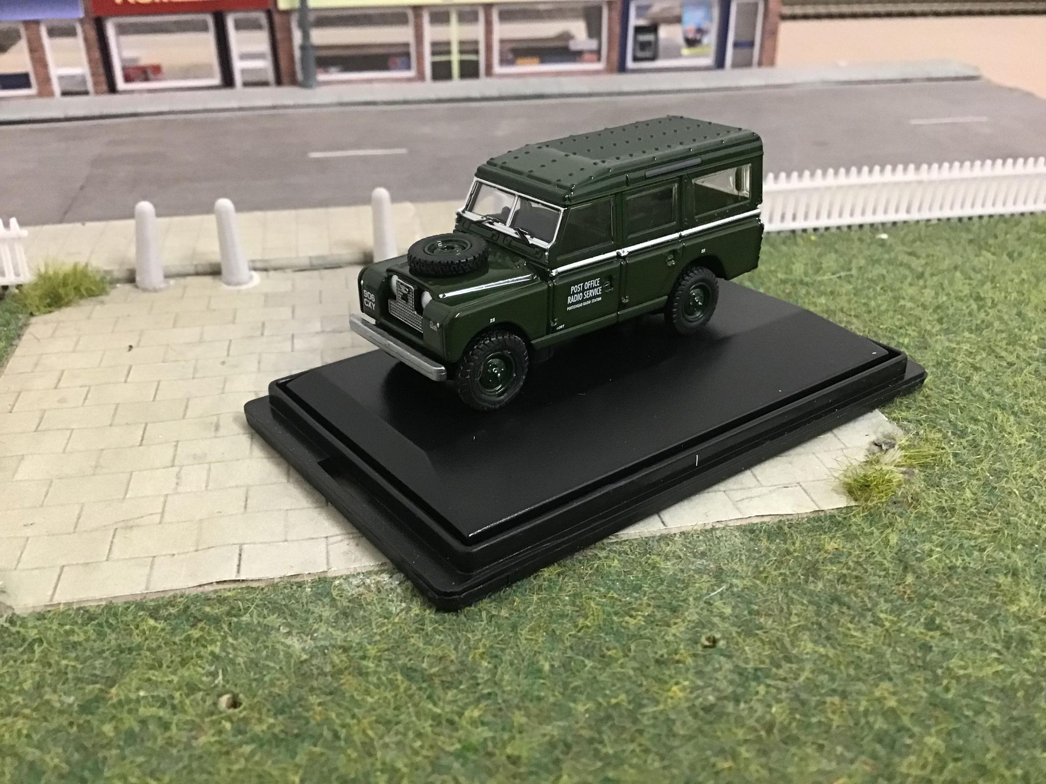 Landrover Series 11 post office (Oxford Diecast 176)76LAN2006