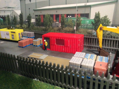 1/76  Site container Office/canteen (red)