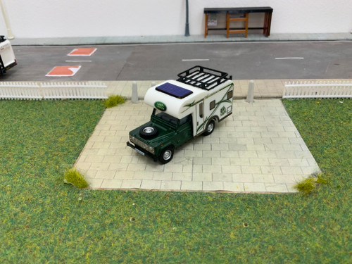 1/76 Code 3 Oxford diecast Land Rover Defender Motorhome (green)