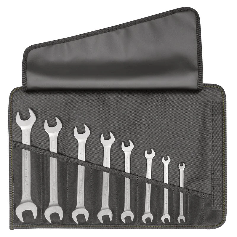 Combination Spanners