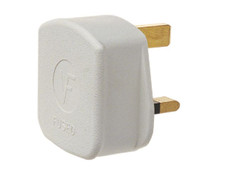 Dencon 6283WNB Rubber Plug 13 Amp White