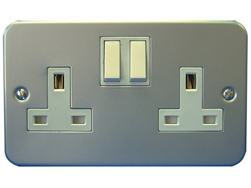 Dencon 4439NB Metal-Clad Switched Socket 2 Gang 13A 4439NB