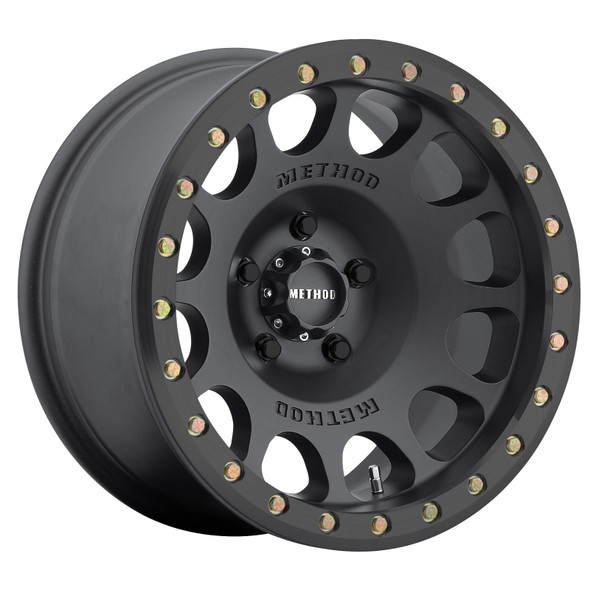 Method MR105 Beadlock 17x8.5 0mm Offset 6x5.5 108mm CB Matte Black w/BH-H24125 Wheel MR10578560500B
