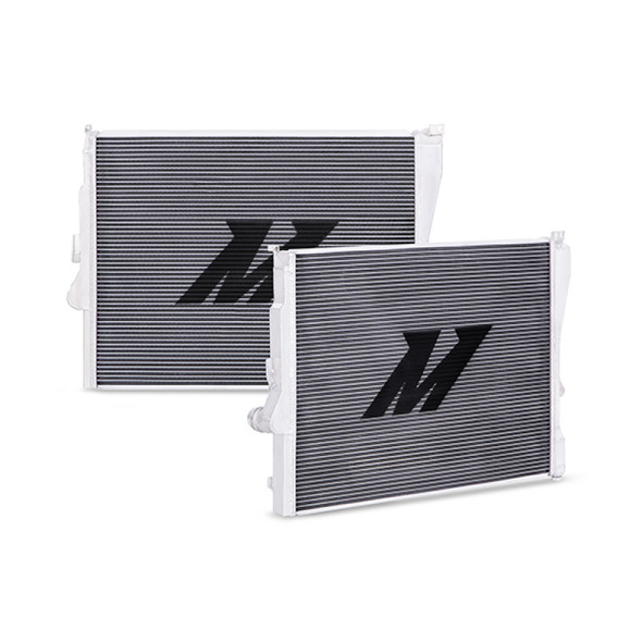 Mishimoto 99-06 BMW 323i/323i/328i/330i w/ Auto Transmission Performance Aluminum Radiator MMRAD-E46-323A