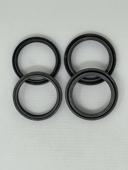 KYB 05-09 Kawasaki/ Suzuki / 05+ Yamaha / TM Front Fork Oil and Dust Seal Set 48 mm. 117774800201