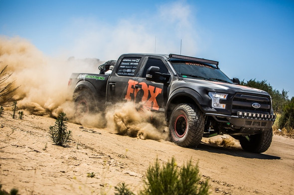 Fox 17-18 Ford F-250 4WD 2.0 Performance Series IFP Smooth Body Front Shock / 0-1.5in Lift 985-24-154