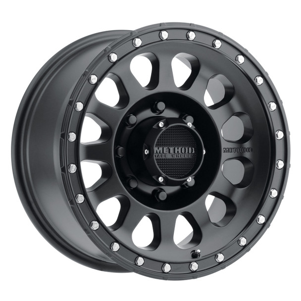 Method MR315 17x8.5 0mm Offset 8x6.5 130.81mm CB Matte Black Wheel MR31578580500