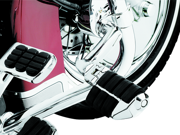 Kuryakyn Longhorn Offset Dually ISO Peg With  1-1/4in Clamp Chrome 4575