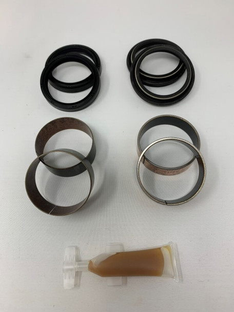 KYB 04+ Suzuki/ Yamaha /Kawasaki /Honda Front Fork Service Kit 48 mm. / 15 mm. - 2 119994801901
