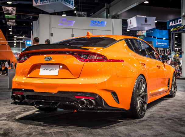 Borla 2018 Kia Stinger 2.0L/3.3L AT RWD/AWD 2.25in Carbon Fiber Tip Kit 20165
