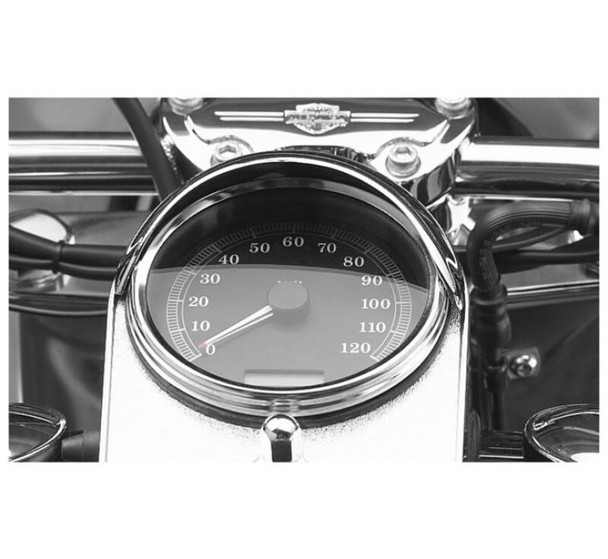 National Cycle 04-07 Harley Davidson FLHRS Road King Custom Speed-Ometer Glare Stopper N7840