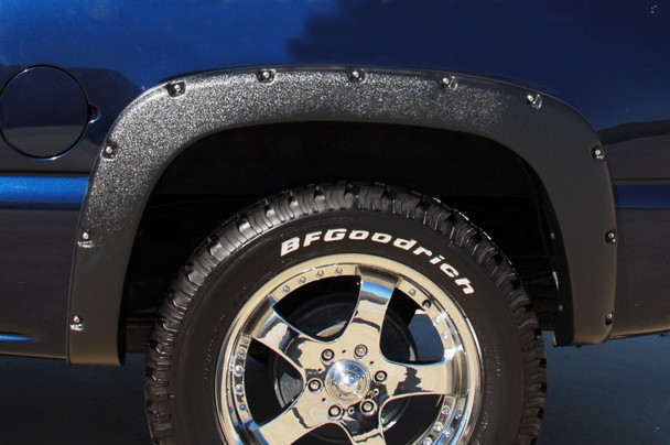 Lund 99-07 Chevy Silverado 1500 RX-Rivet Style Textured Elite Series Fender Flares - Black (4 Pc.) RX103T