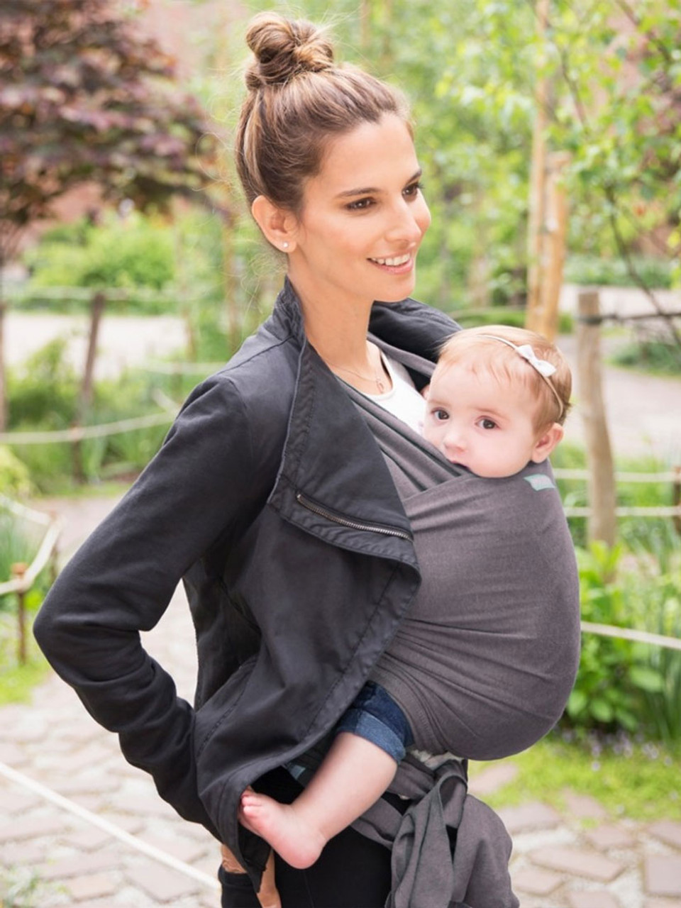 moby wrap breastfeeding