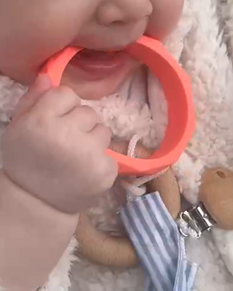 Chunky Silicone Teething Bangle by Breastmates