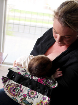 Portable Nursing Sleeve