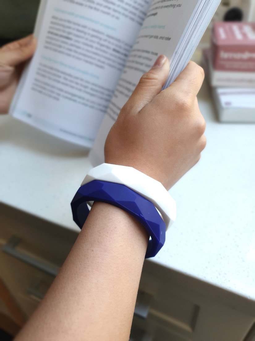 Chunky Silicone Teething Bangle by Breastmates