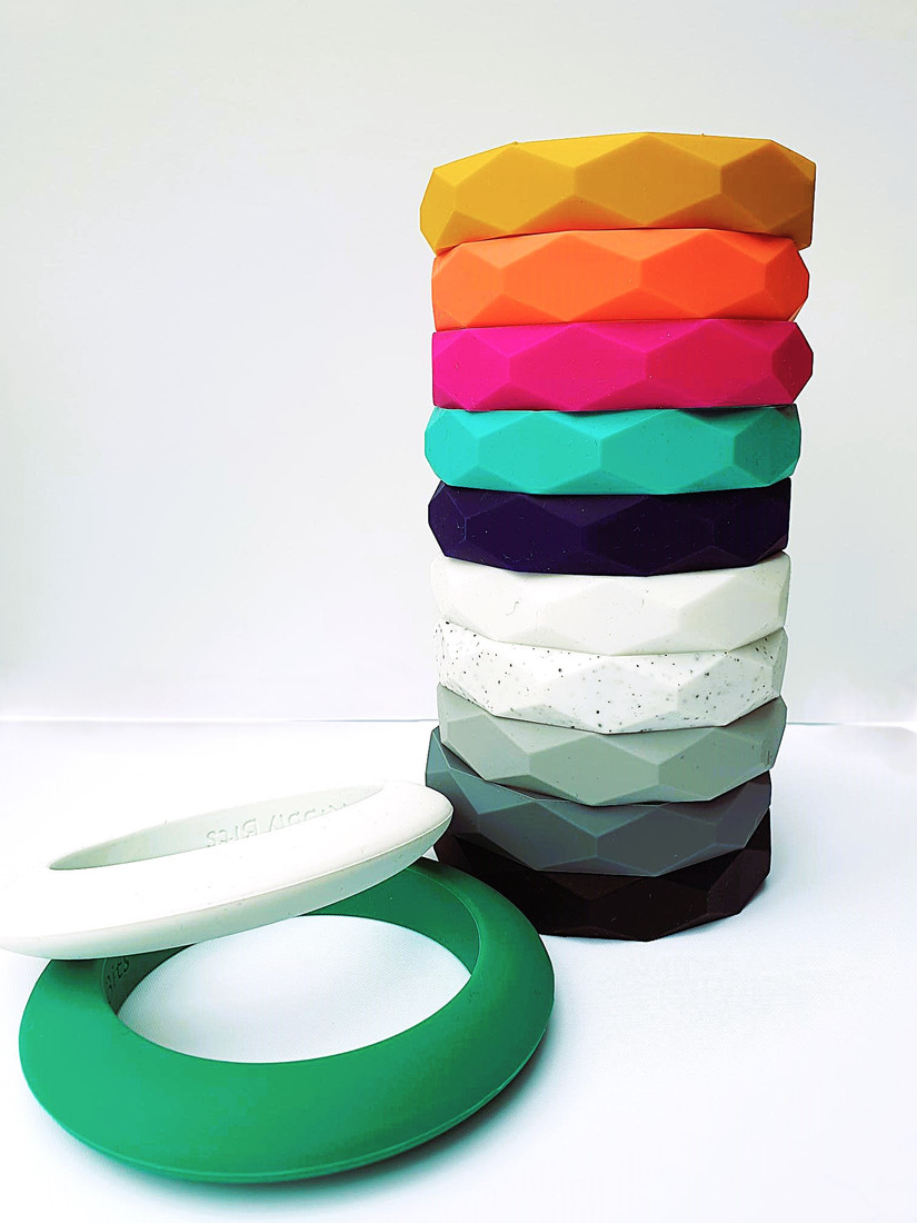 Chunky Silicone Teething Bangle by Breastmates