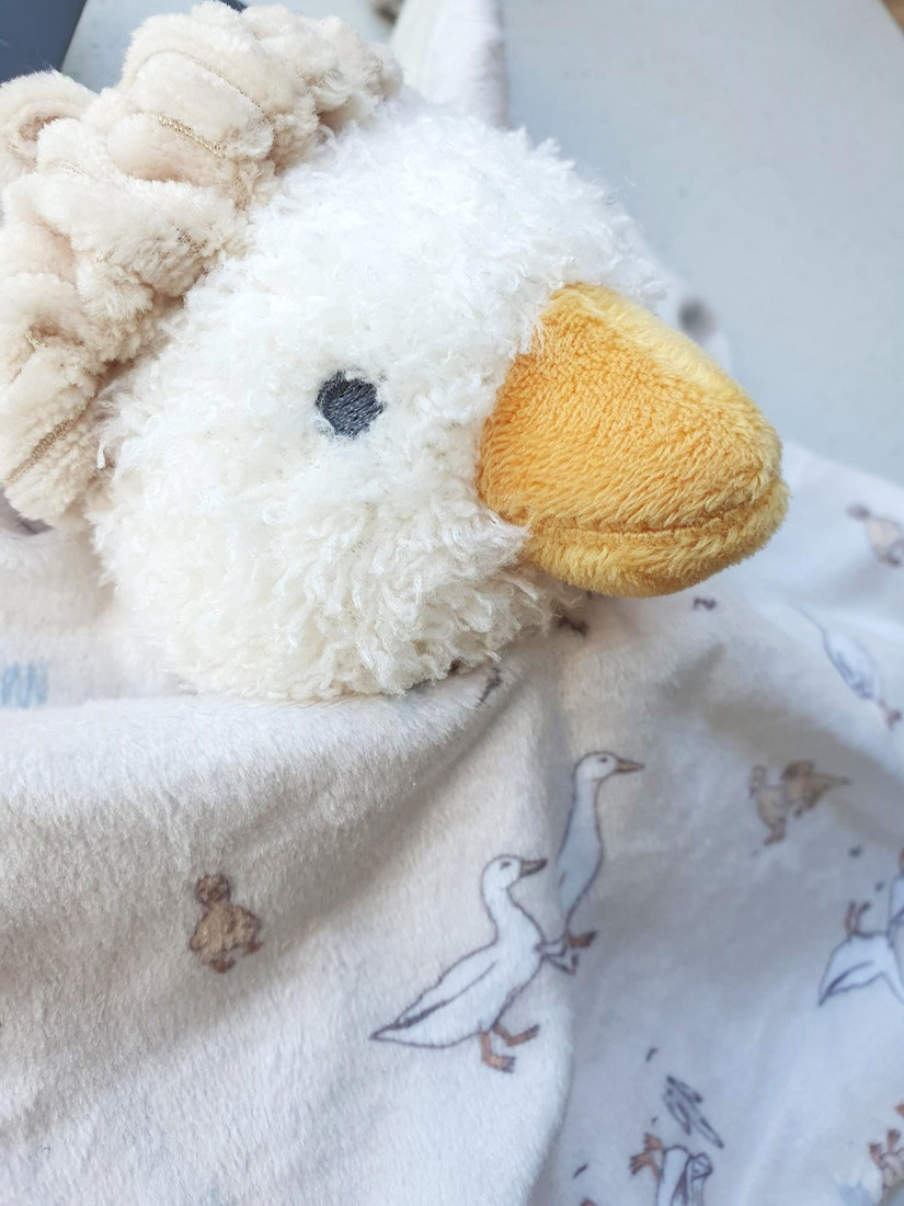 Lovie Comforters - Fuzzy Duck
