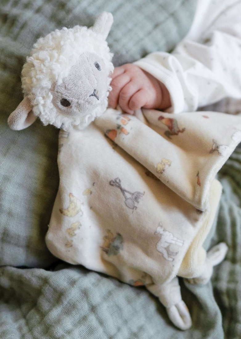 Lovie Comforters - Backyard lamb