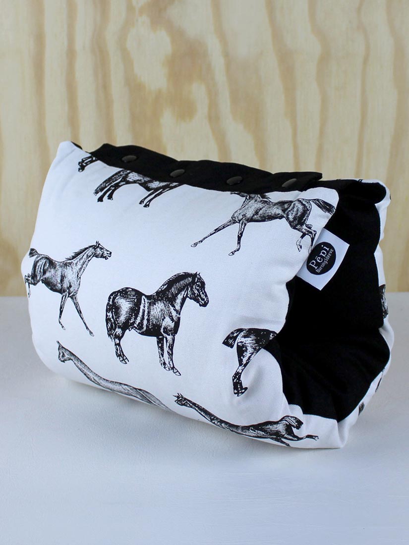 Portable Nursing Sleeve - by Babybaby