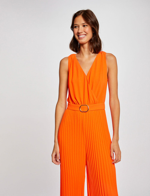 Loose Jumpsuit With Pleated Legs : SAS204DRZ04717_1 : Morgan