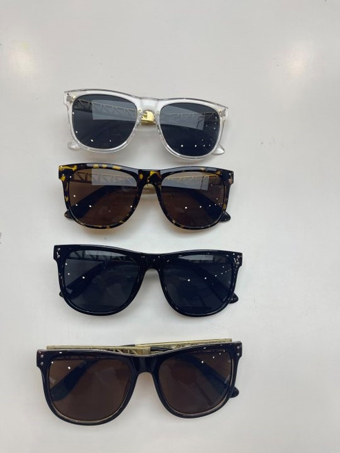 Individual Square Sunglasses : 6976227003602 : Mumuso