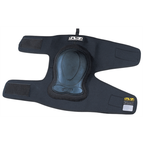 TEAM ISSUE KNEEPADS W/ PLASTIC COVER TEAM ISSUE KNEEPADS W/ PLASTIC COVER