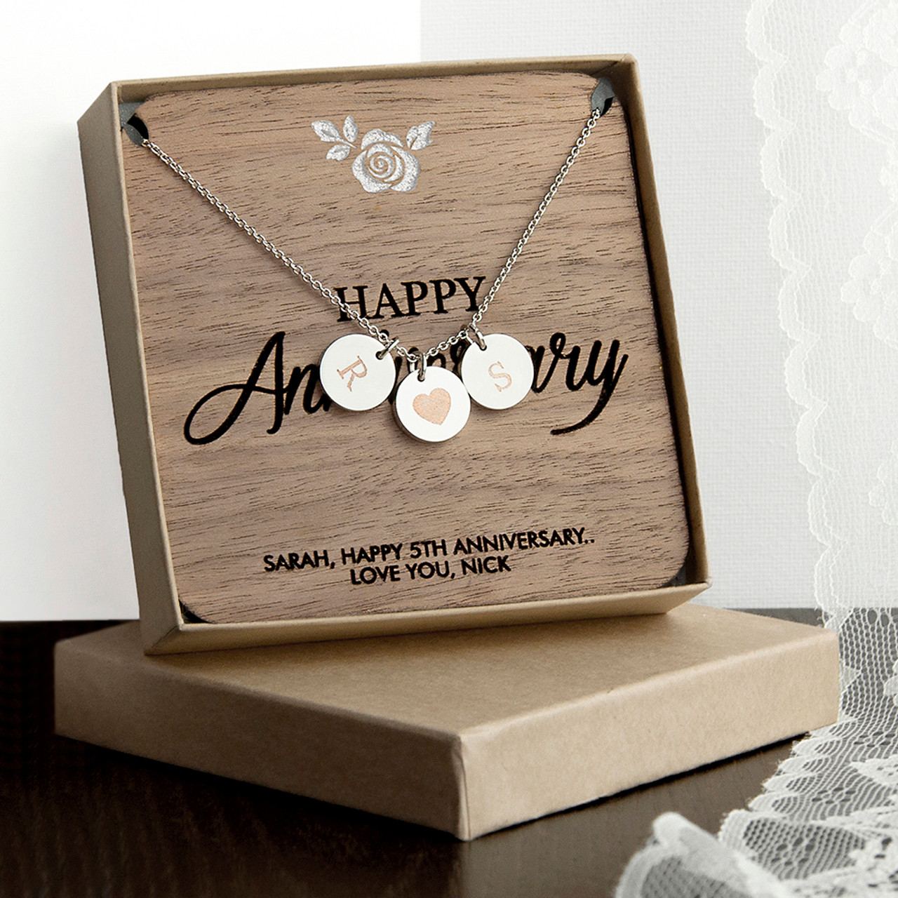 20 Best One Year Wedding Anniversary Gifts 2022 | HGTV