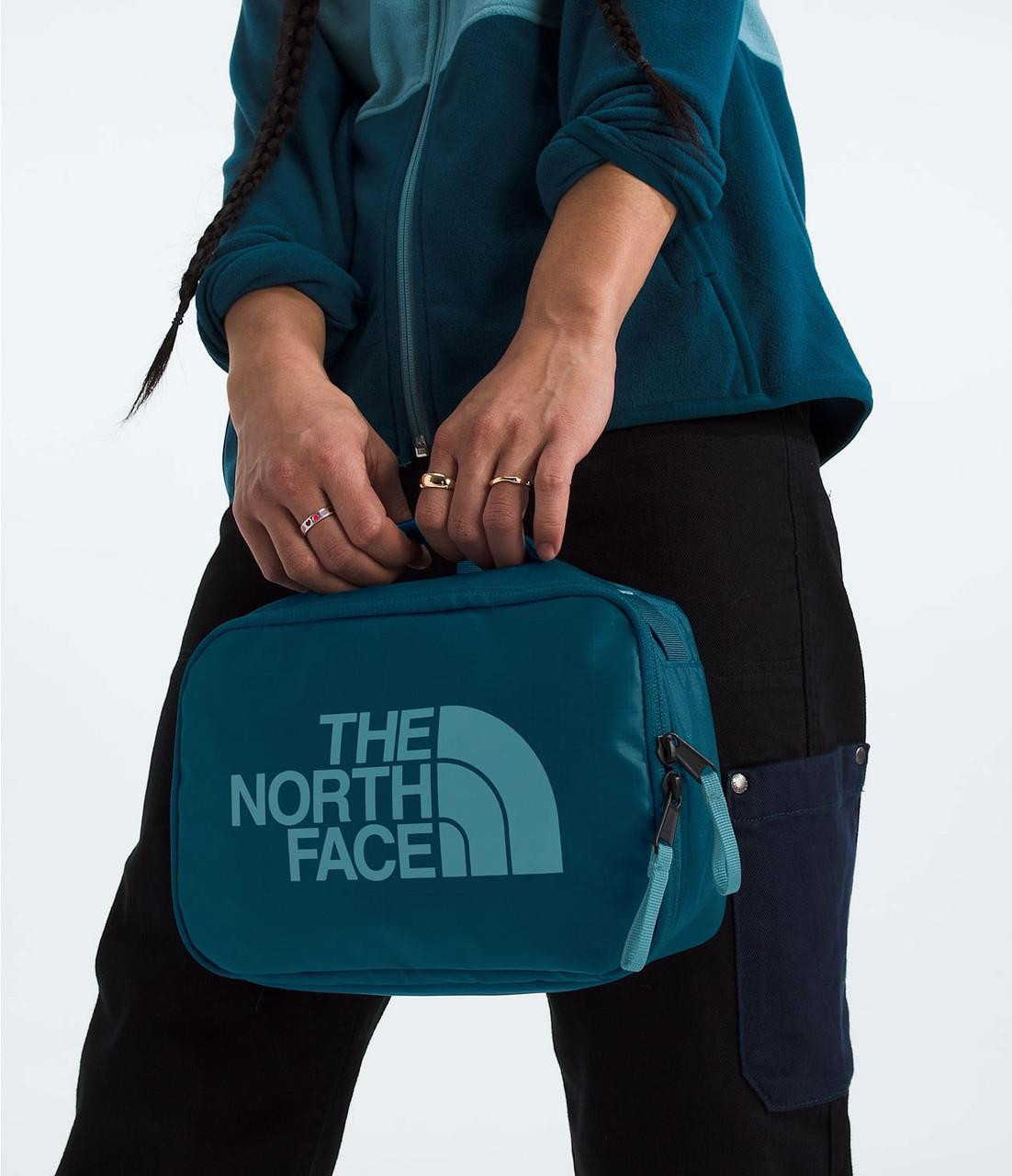  The North Face Base Camp Voyager Dopp Kit 