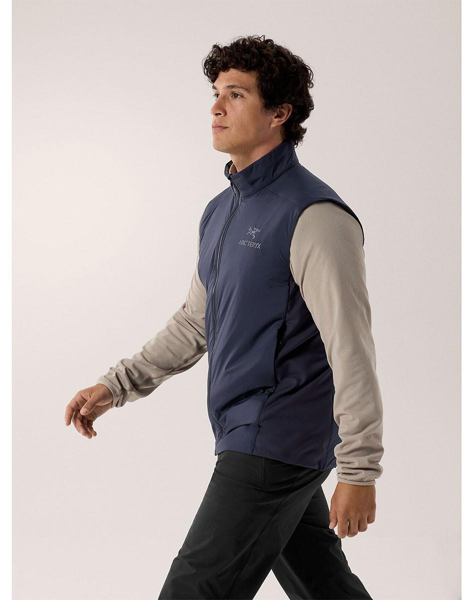 あ*じ様 ARC'TERYX LT VEST men's ネイビー Mサイズ Arc'Teryx Men's Atom Vest