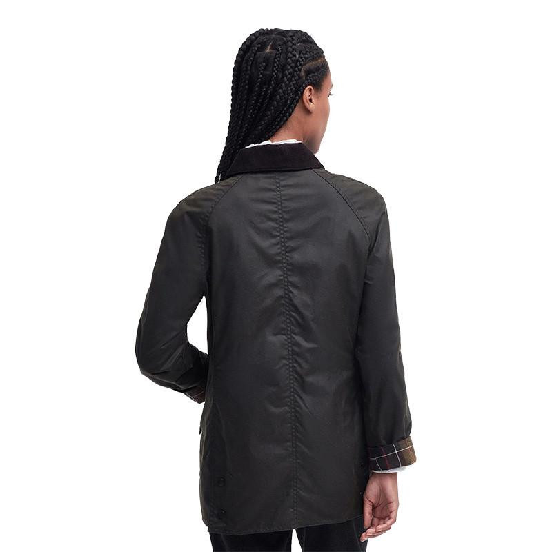  Barbour Women's Classic Beadnell Wax Jacket 