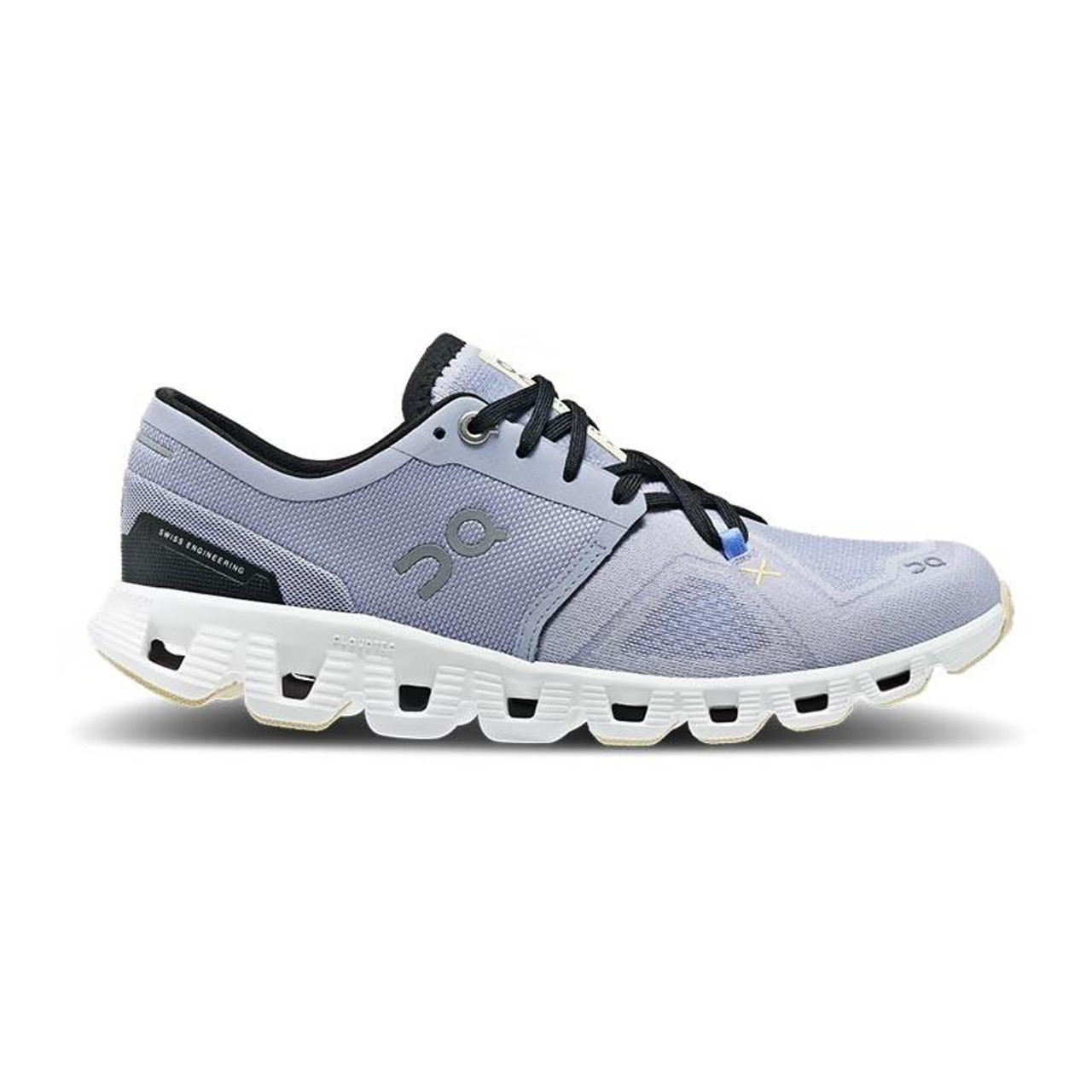Y•*¨*•.¸♬︎ On's Cloud X 3 AD running shoe sees a new 20% markdown
