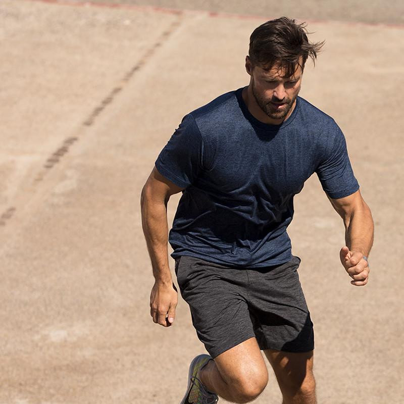  Vuori Men's Strato Tech Tee 