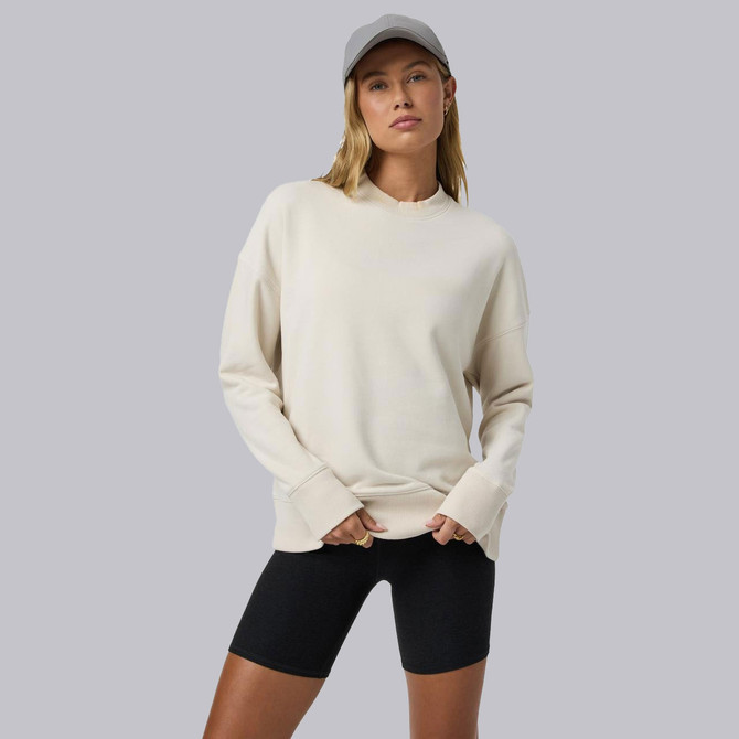 Vuori Women's Sedona Weekender Crew, stylish women's casual sweatshirt in off-white color with relaxed fit and long sleeves.