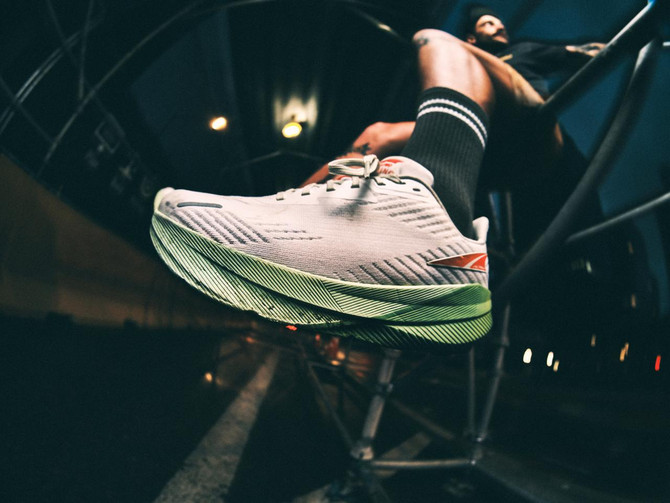  Altra Men's Altrafwd Experience 