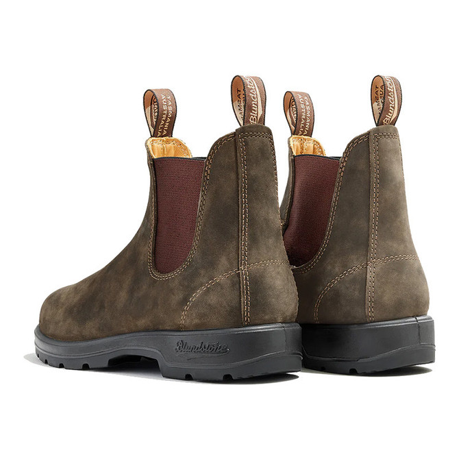 Blundstone Unisex Classic Chelsea Boot, brown leather ankle boots with pull tabs and slip-on design.