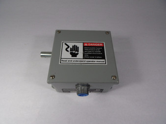 Camco CT-6004-10-ALO-03 Cam Switch with Enclosure 120V  USED
