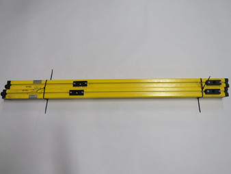 Allen-Bradley 440L Light Curtain Transmitter & Receiver 24V 6/9W USED