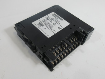 GE Fanuc IC693MDL940F Output Relay Module 2A 16PT *Missing Door* USED