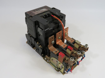 Square D 8536-SEO1-V02 Starter 3-Pole 460/575VAC 50HP SHELF WEAR USED