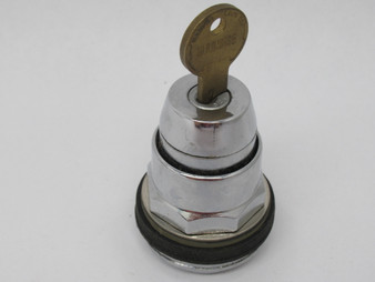 Square D C-65122-217 Base w/Keyed Cylinder 2 Positions Momentary E10 Key USED