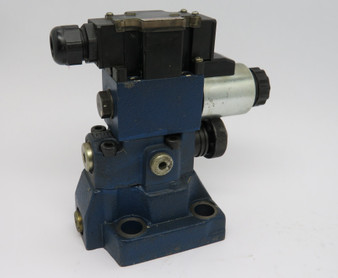 Rexroth R900923433 Pressure Relief Valve Missing Screws 24VDC 1.25A USED
