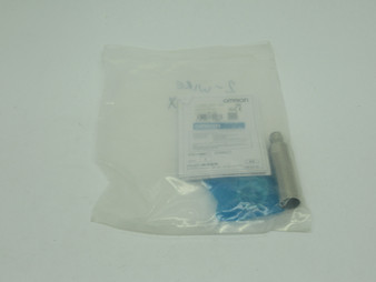 Omron E2E2-X5Y1-M4 Proximity Sensor 24-240VAC 5mm Range NO NWB