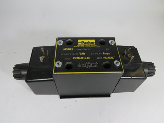 Parker D3W4CNYW40 Directional Control Valve 120V/60Hz .72A SHELF WEAR USED