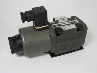Nachi SA-G03-A3X-D2-E21 4/3-Way Directional Control Valve 24VDC NOP