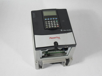 Allen-Bradley 20AD5P0A0AYNNNC0 Ser. A PowerFlex 70 AC Drive NO BOTTOM PLATE USED