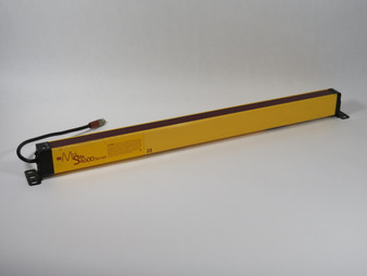 STI MS46SR-20-610-Q1-R-NC-FP Light Curtain Receiver 24VDC 1.4A SHELF WEAR USED