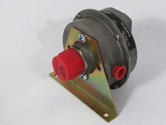 BEC 220265 R74-9-GC-198 Pressure Controller 2"-22"WC 0.5"Deadband 70"WC Max USED